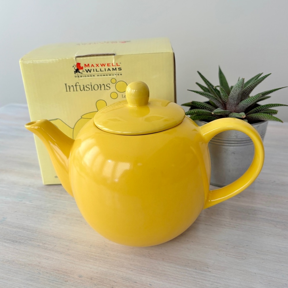 NWT Maxwell & Williams Infusions Ceramic Lemon Teapot With Infuser